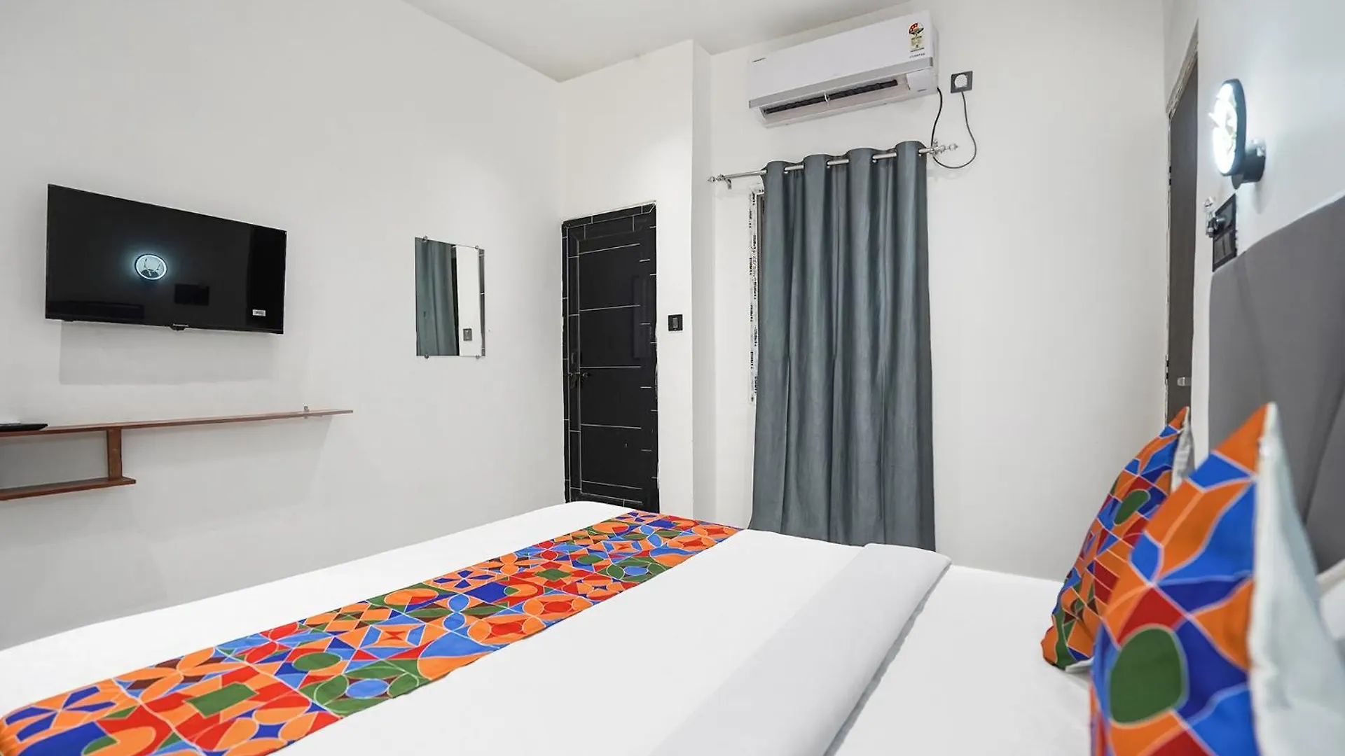 Fabhotel The Shivaay Palace Varanasi Índia